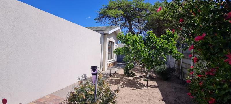 5 Bedroom Property for Sale in De La Haye Western Cape